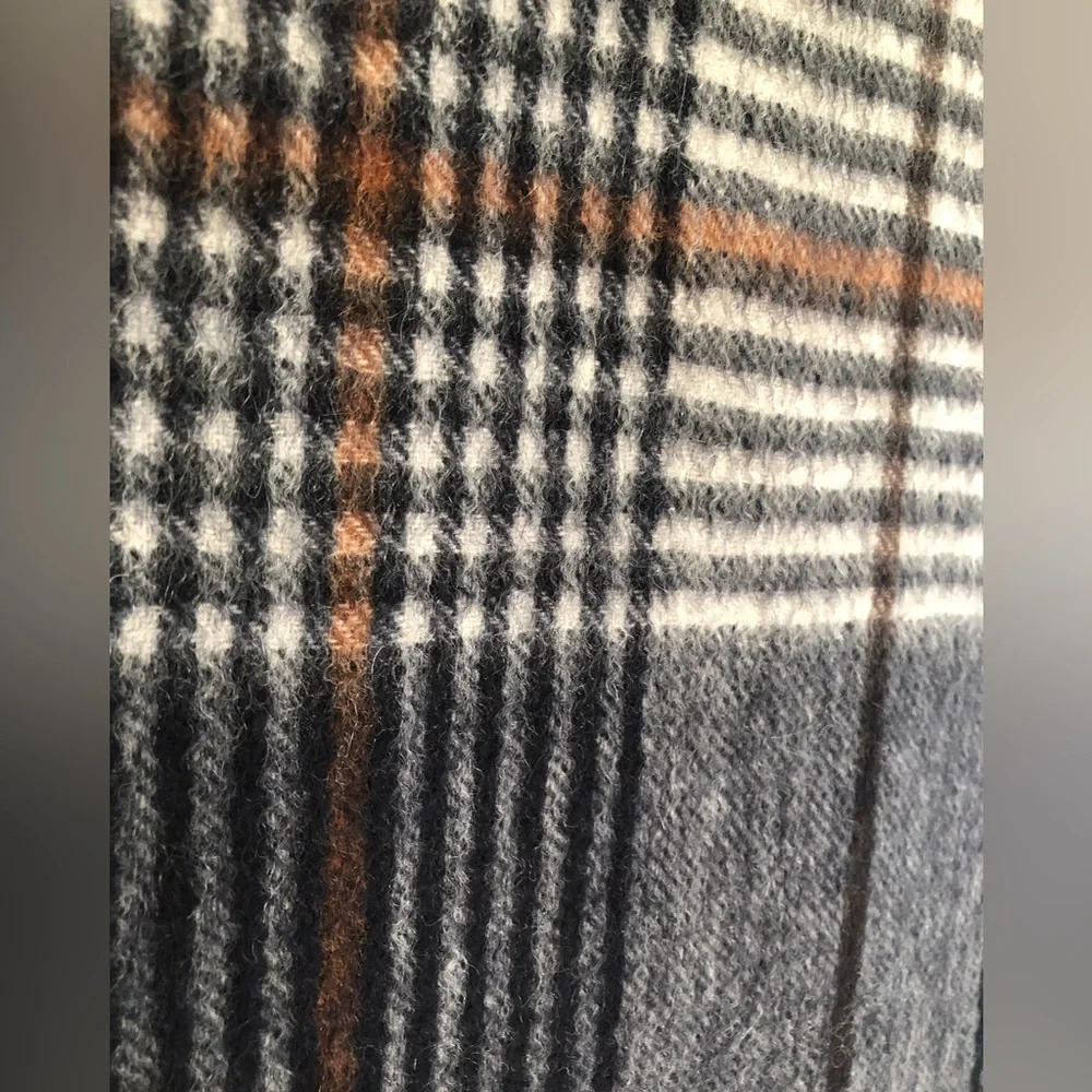 NWT Nordstrom 100% Cashmere Men's Beige, Cream Gray Plaid Fringe Scarf